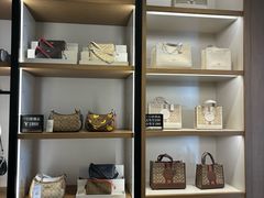 -百联奥特莱斯广场(南京店)