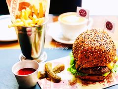 -FAT COW(虹梅路店)