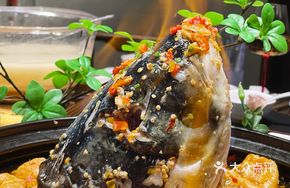Stewed Male Fish Head in Clay Pot