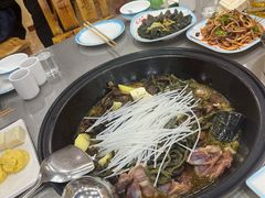-屯老二农家铁锅炖·行业领军者(梅江店)