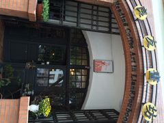 iphone_upload_pic-良友书坊(安徽路店)