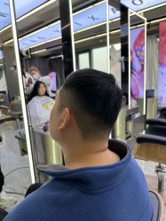 -藤野造型烫发染发