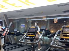 -超鹿运动(达信大厦店)