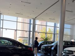 -天津波士信达奔驰4S店(卫津南路店)