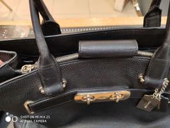 -爱革·洗衣改衣·洗鞋修鞋·洗包修包·奢侈品护理(宝地广场店)