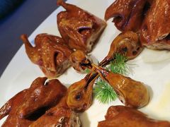 脆皮乳鸽-新荣记(BFC外滩金融中心店)