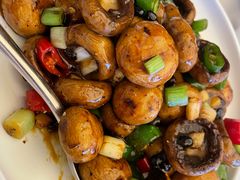 头抽干烧鲜白蘑-北京厨房(西安SKP店)