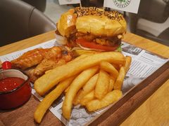 -LO CALCOW卡路力轻食主义餐厅(陆家嘴店)
