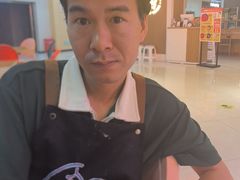 -肥肥虾庄·金牌油焖大虾(汉口城市广场店)