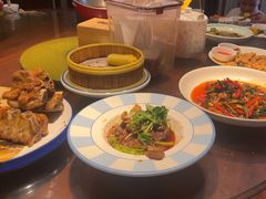 -川流不息·地道川菜·小龙虾(松东路店)