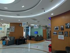 -雅悦齿科(顾村公园店)