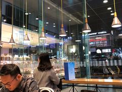 -巴黎贝甜(大宁国际商业广场店)