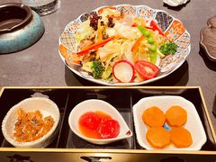 -铭牛烧肉·和牛海鲜自助(高新月牙湖店)