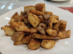 -汗腾格里·风味餐厅(新疆驻京办店)