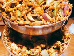 上层鸡-炉小二铜锅牛蛙•川湘菜(三里屯店)