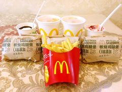 -麦当劳(卫星广场店)