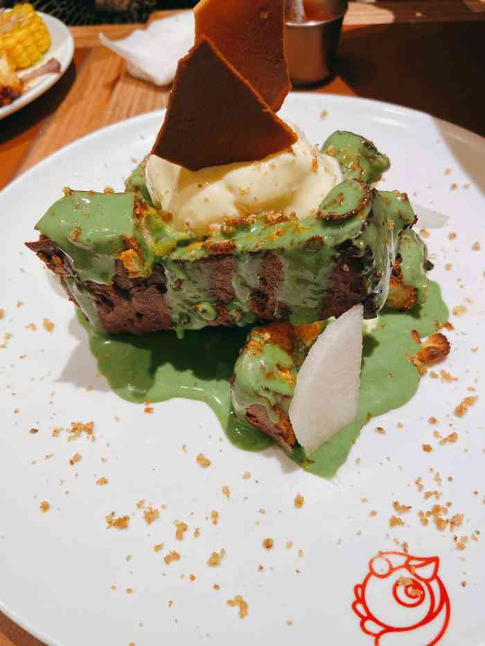 goosebump鸡皮士-"[薄荷]环境:环境不错 暖色灯光和木质.