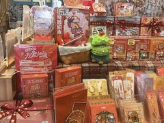 -猫的天空之城概念书店(杭州南宋御街店)