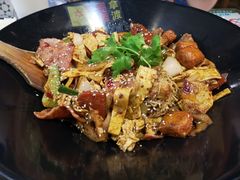 -拿渡麻辣香锅(银泰创意城店)