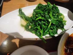 -渝信川菜 · 川味家常菜(财富购物中心店)