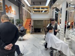 点击看大图 -EMILY 艾米莉 烫染沙龙