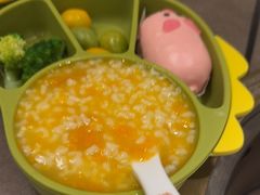 -锅飘飘·东北铁锅炖(雨花客厅店)