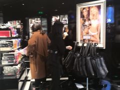 -Victoria's Secret(杭州湖滨银泰in77店)