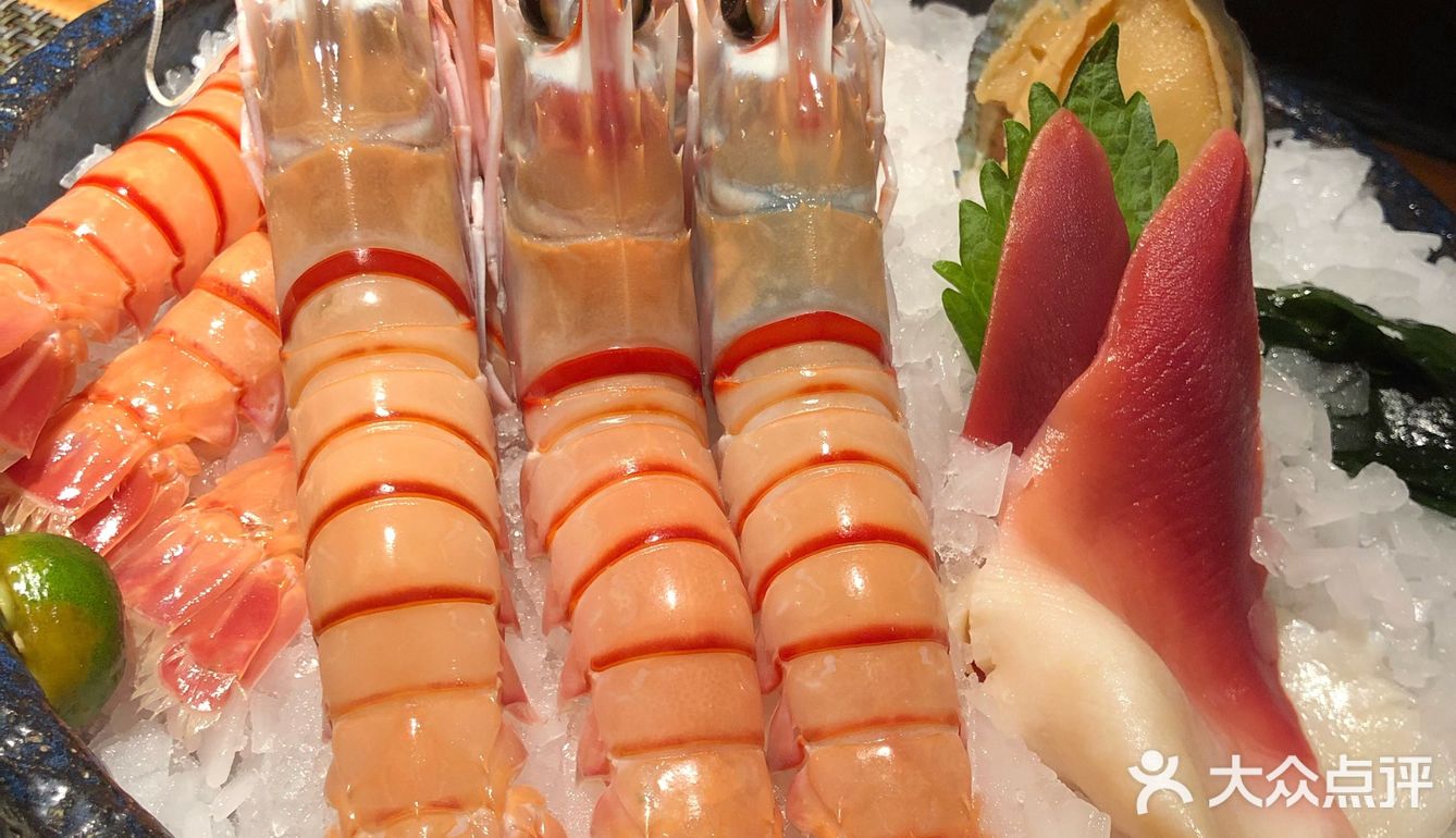 毕竟现在自助餐也竞争的激烈 涨价的涨价 也算拔草过了