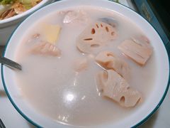 肉汤炖藕-滇铺子(欣都龙城店)