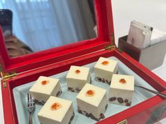 -品海楼·大连海胆锅贴馆(东港店)