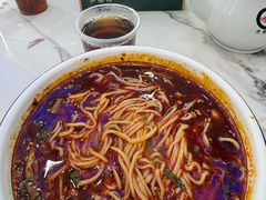 -伊穆祥牛肉面总店·清真