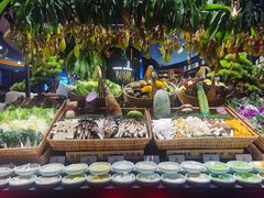 -雍容荟帝王蟹活龙虾展台自助(IFS黑金店)