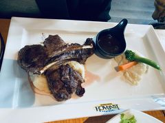 -LENBACH兰巴赫西餐啤酒坊(大连东港店)