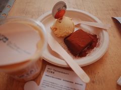 -HUGS coffee(东区店)
