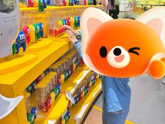 -m豆巧克力世界(上海世茂广场店)