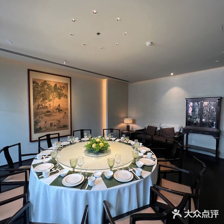 今天终于被我发现一家既在市中心又高级的私宴