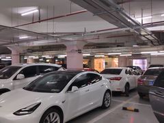 -环球港-停车场