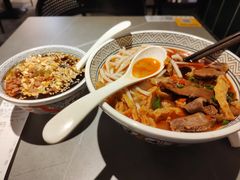 -粉吖吖·邵阳米粉(体育西路店)