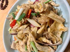 手撕椒麻鸡-巴依兄弟西域美食(机场店)