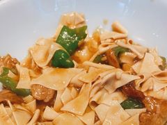 -关东小磨东北菜(上海长风大悦城店)