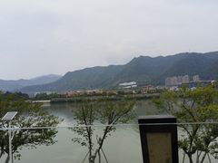 -芦茨金富饭庄·25年老字号·专做稻草鸡
