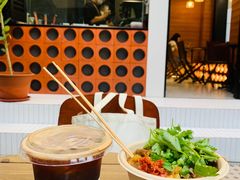 -CowCow其其·牛杂咖啡公司(六运店)
