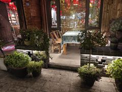 -头上红煨盐鸡·非遗院子餐厅