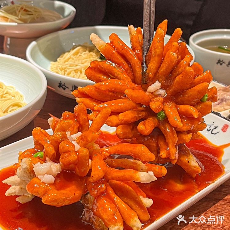 来上海旅游必吃的一碗蟹粉面🍜