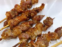 -巴汗羊肉串烧烤店