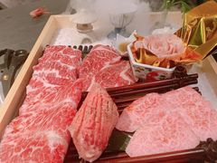 -铭牛烧肉·和牛海鲜自助(高新月牙湖店)