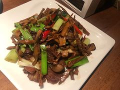 -黑鸡小馆(金源店)