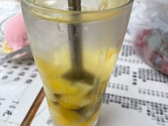 菠萝冰-俊丽双皮奶甜品店