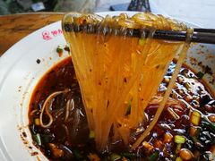 招牌酸辣粉-钟方模白家肥肠粉(春熙店)