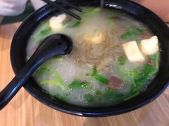 老鸦鸭粉丝汤-小杨生煎(香港名都店)